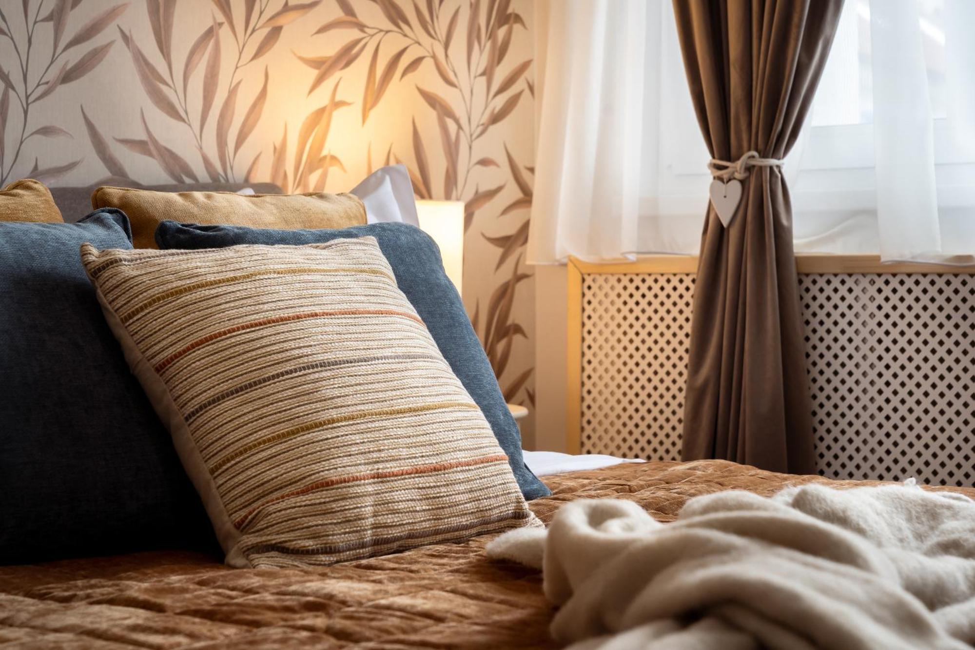 Appartement Boho Chic Escape - Hypercenter à Cluj-Napoca Extérieur photo